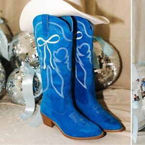 Krista Horton x Pink Lily Boss Bow Blue Western Boots